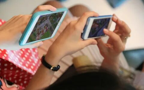 Играть самой на телефоне в игры