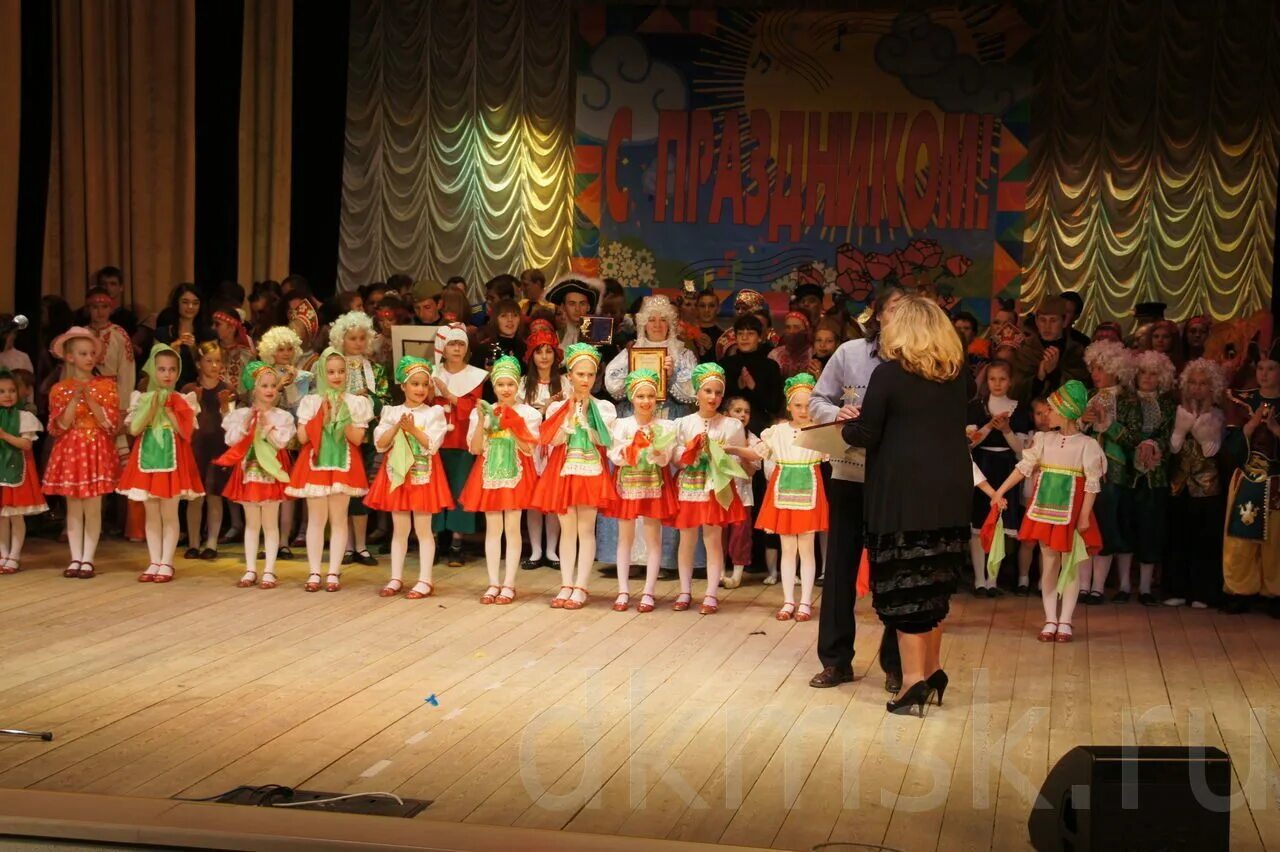 дк лодейное поле. дк московский. концерт тинао в космосе. московский дк культуры официальный. дом культуры московский официальный сайт.