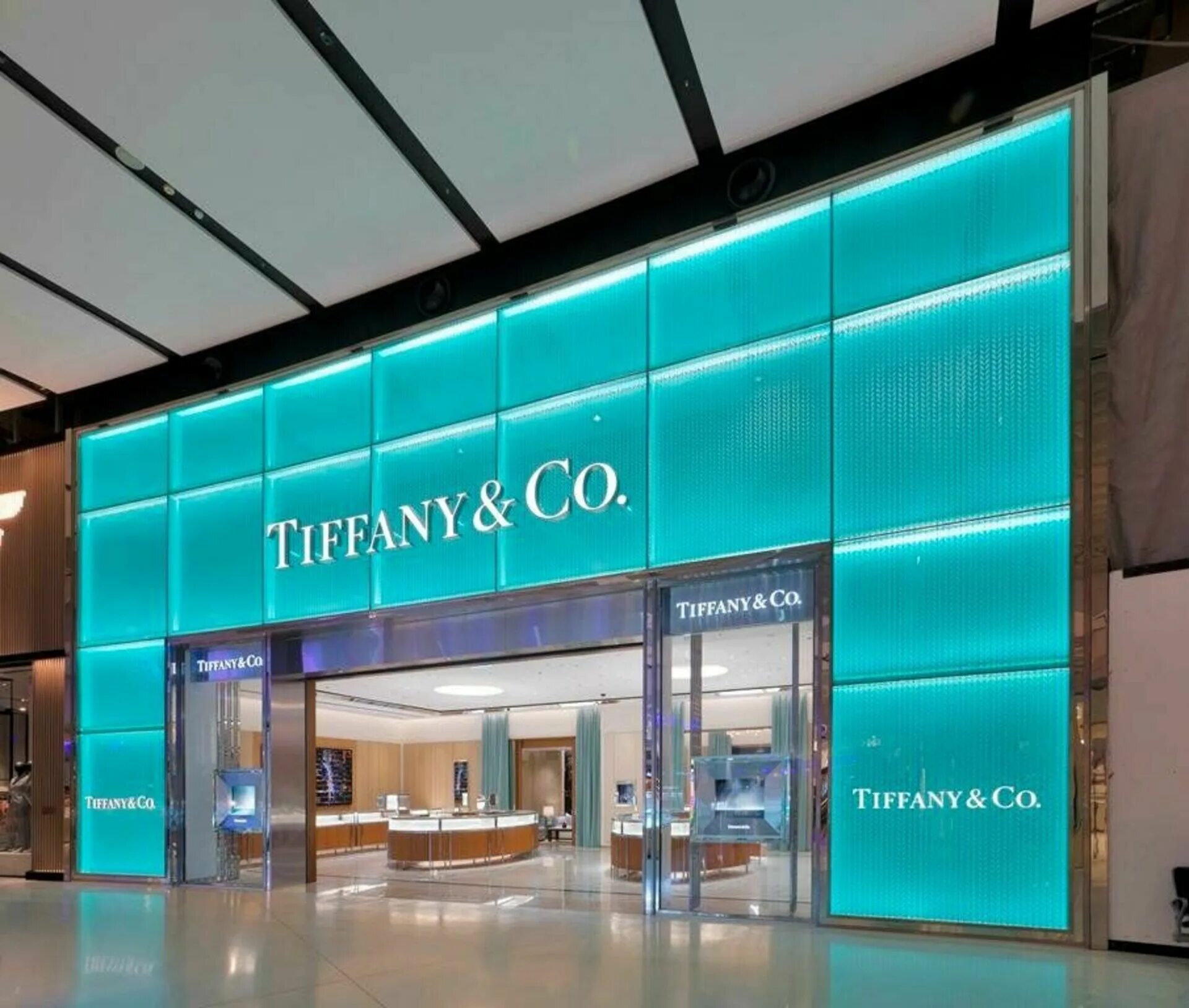 Тиффани адреса. Тиффани. Тиффани магазин. Tiffany co магазин. Тиффани фото магазинов.