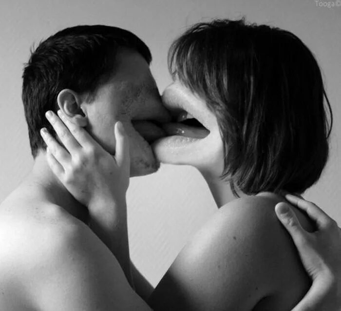 Покажи видео сосаться. Необычный поцелуй. Сладкий поцелуй. Люди целуются. Поцелуй мужчины и женщины.