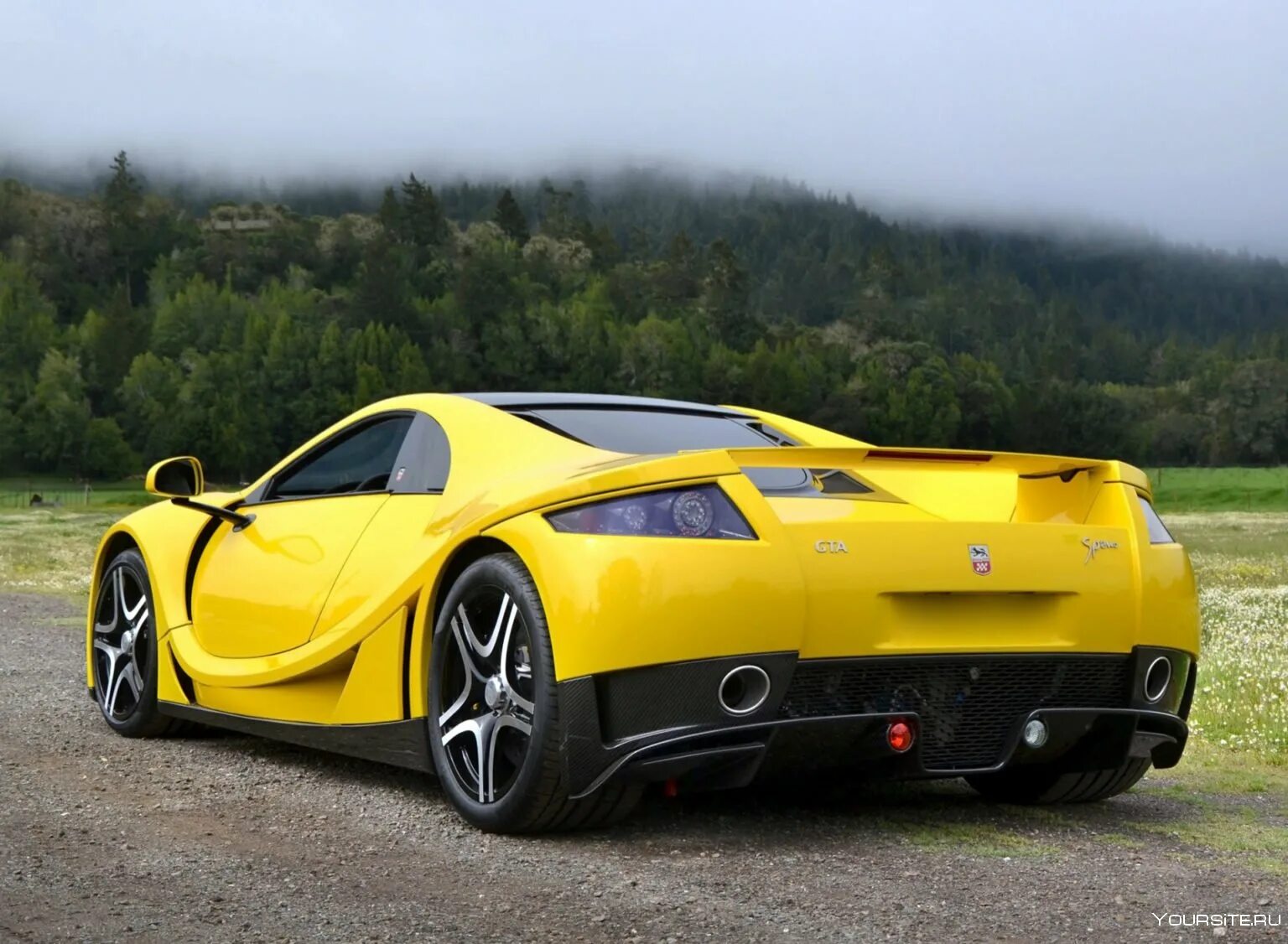 Спорт тачки. Суперкар GTA Spano. Машина GTA Spano 2016. Машина GTA Spano 2014 желтый. GTA Spano обои.
