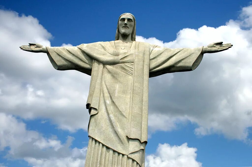 Статуя искупителя. Статуя Иисуса Христа в Рио-де-Жанейро. Статуя Христа-Искупителя Бразилия. Христос Искупитель Рио де Жанейро. Статуя Иисуса в Рио де Жанейро.
