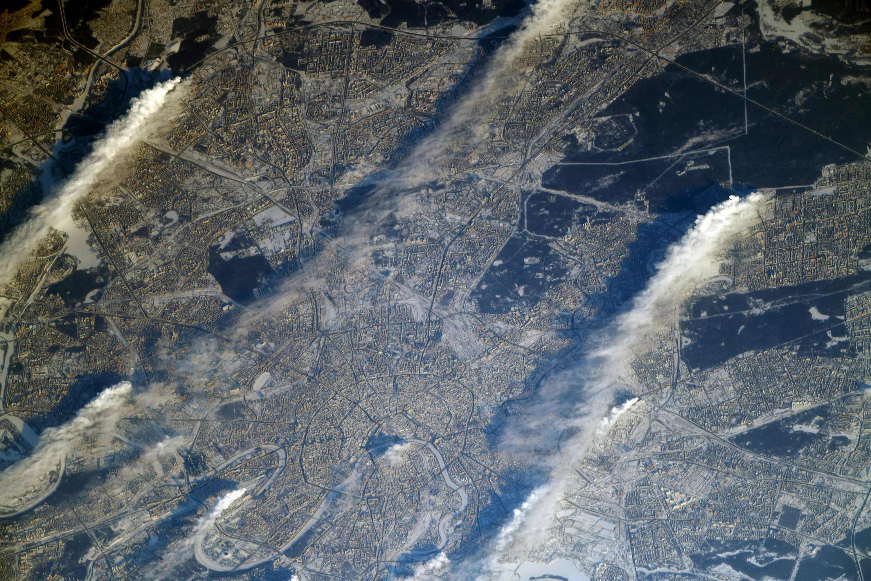 Погода в реальном времени со спутника точный. Снимок со спутника. Снимки Сибири со спутника 2021. Новосибирск снимок со спутника. Камчатка со спутника 2021 год.