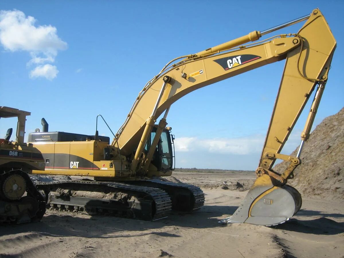 Материалы экскаватора. Caterpillar 345c экскаватор. Экскаватор Cat 345c. Caterpillar 345. Caterpillar Excavator 2007 345c.