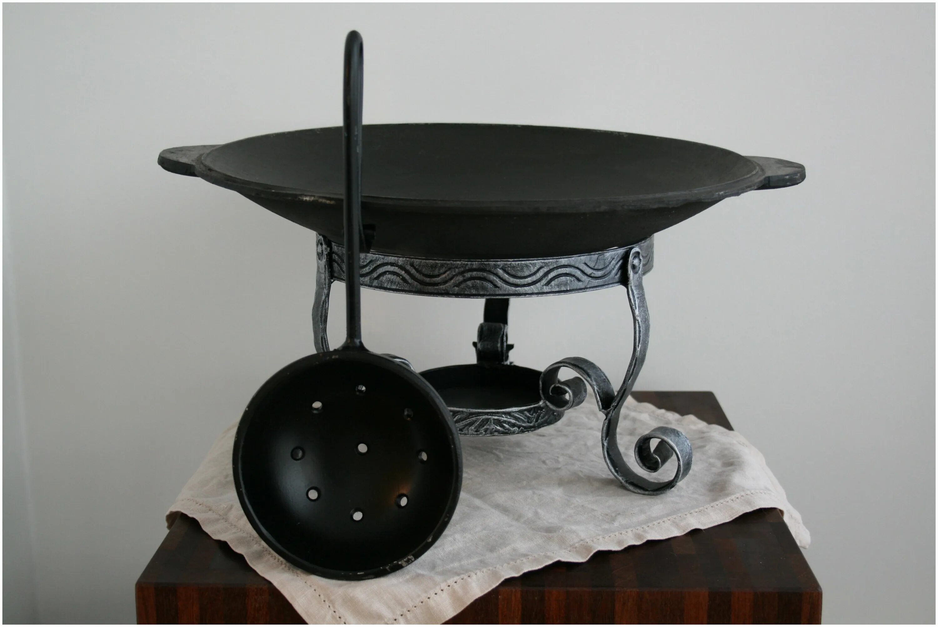 подставка под садж «медведица». садж чугунный 45 см. 36 см. садж производство беларусь 60 см. садж вок ап, (д317 мм).