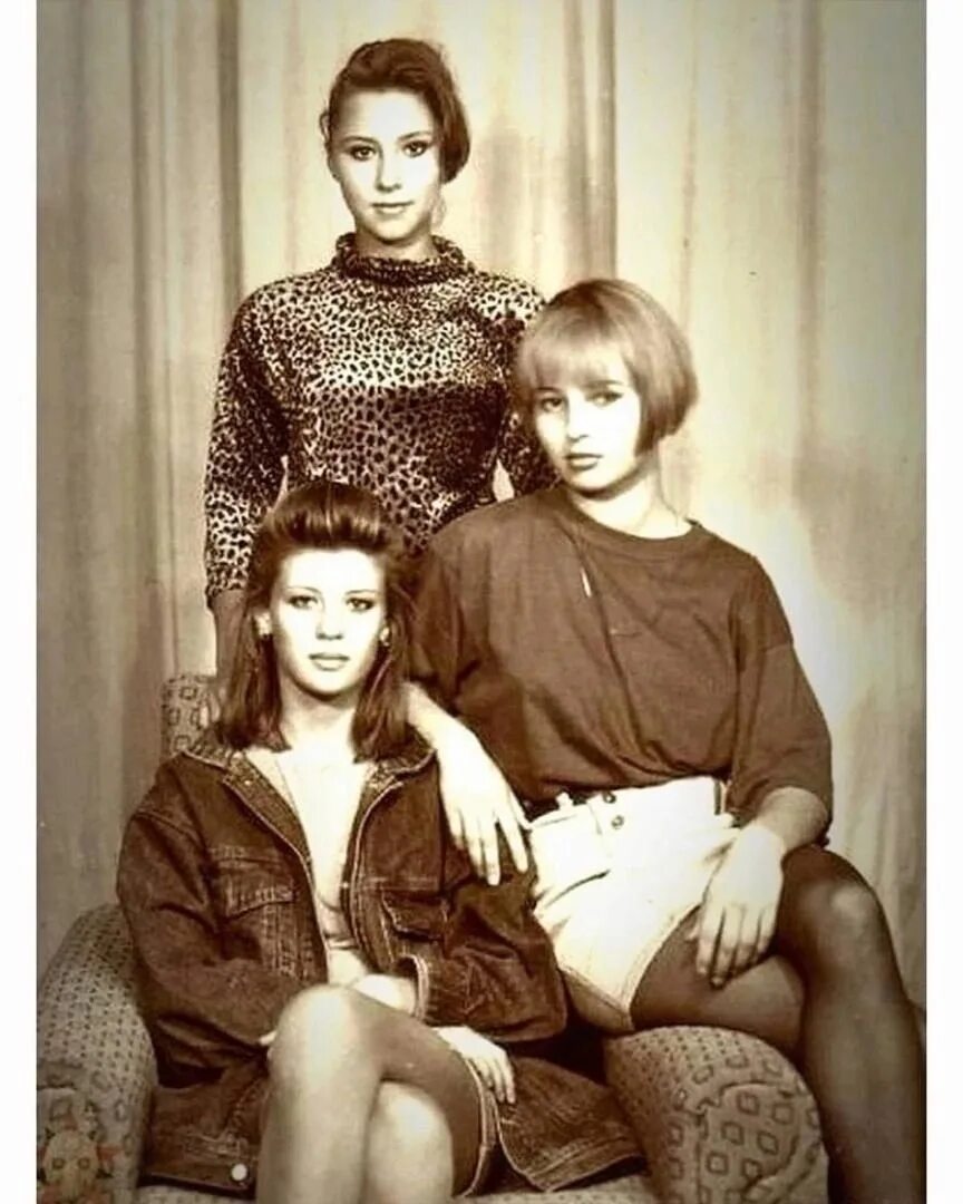 Девочки девяностых