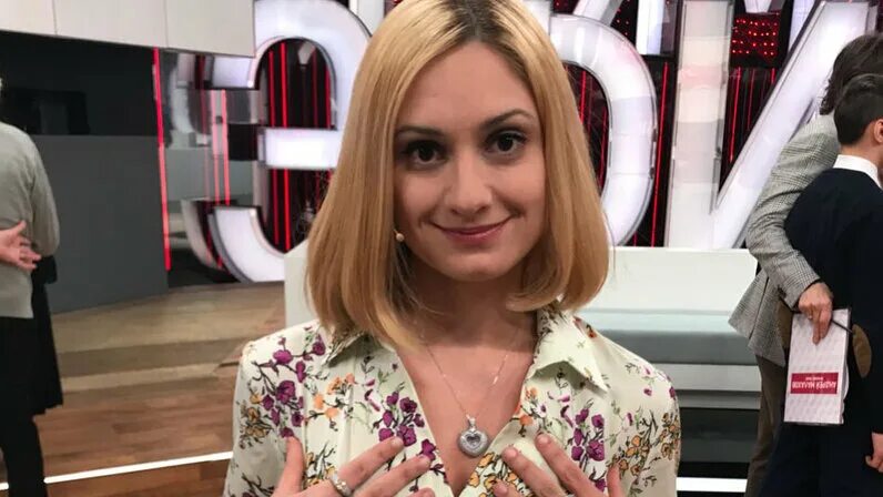 Карина Мишулина так и не признала брата
