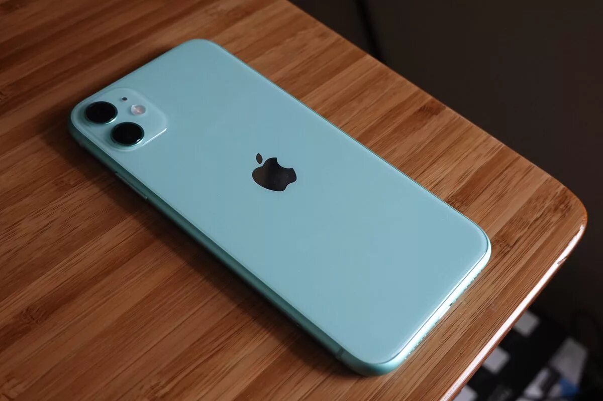 Айфон 11 в домашних условиях. Apple iphone 11 64гб зелёный. Iphone 11 64gb Green. Смартфон Apple iphone 11 128gb Green. Apple iphone 11 128 ГБ зеленый.