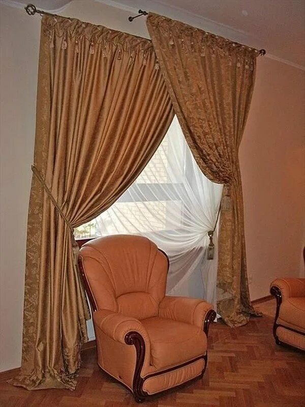 карнизы для штор с ламбрекеном. карниз симпл эркер. карнизы в современном интерьере. карниз виста. двойные шторы.