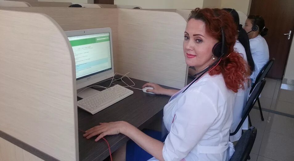 Кол центр поликлиники. Call центр медицинский. колл центр поликлиники. оператор медицинского колл центра. колл центр медицина.