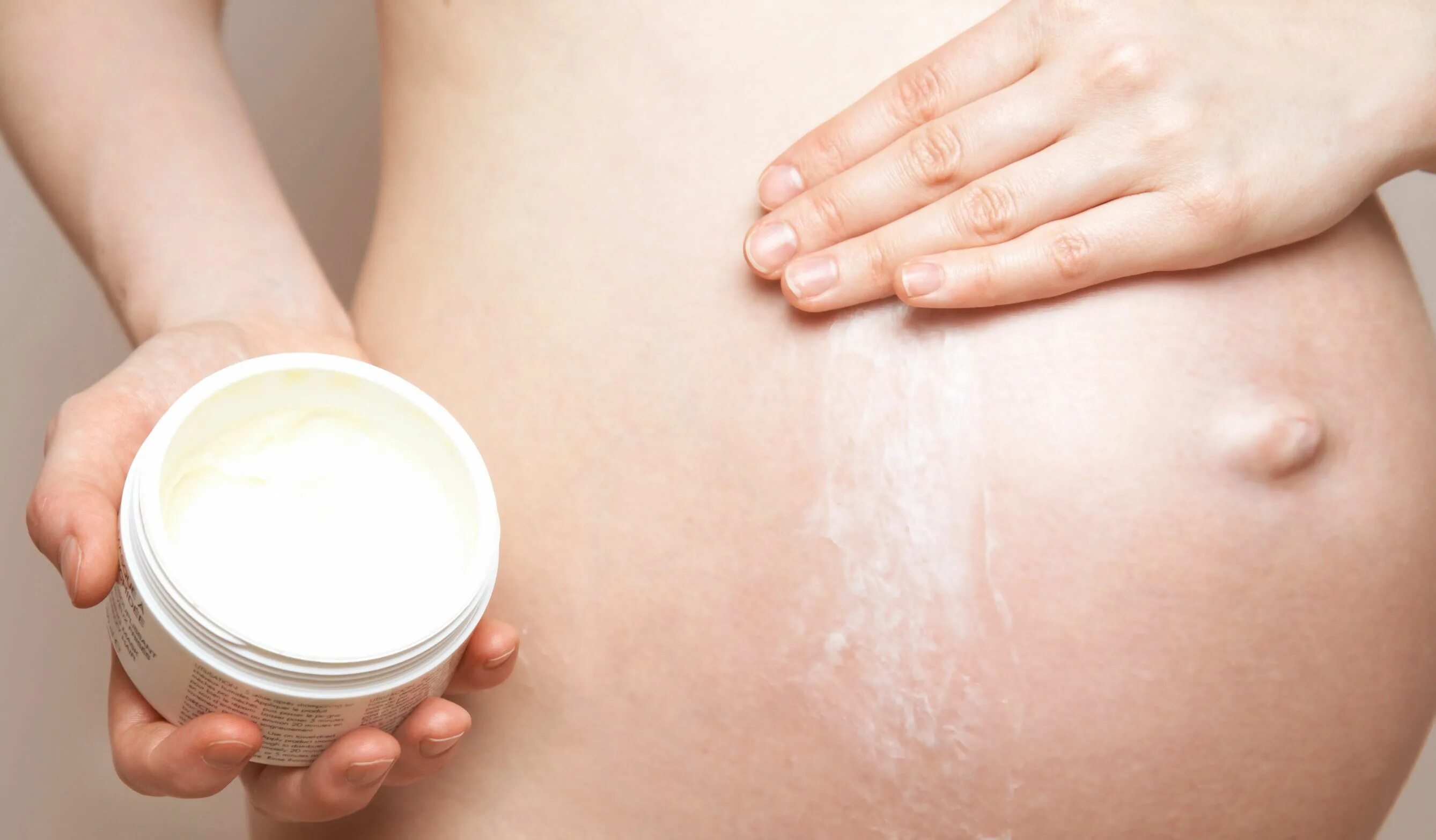 Крем после рождения. Stretch Marks крем от растяжек. Живот беременной с растяжками. Растяжки при беременности. Растяжки на животе при беременности.