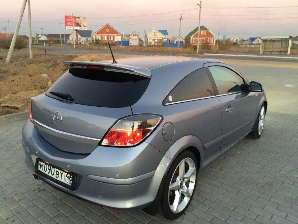 Купить опель нижний новгород. Opel Astra h GTC 2010. Opel Astra GTC 2008. Opel Astra GTC 2007.