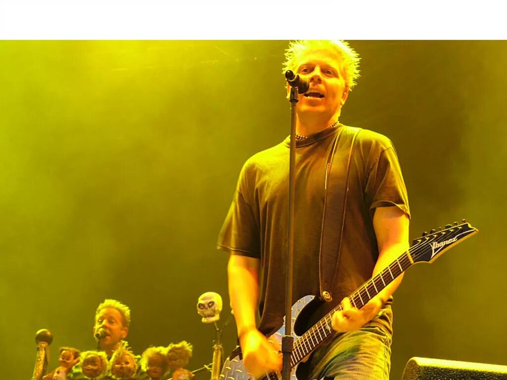 Offspring 1990. Декстер холланд 2020. Offspring 2002. Декстер оффспринг. Offspring сейчас.