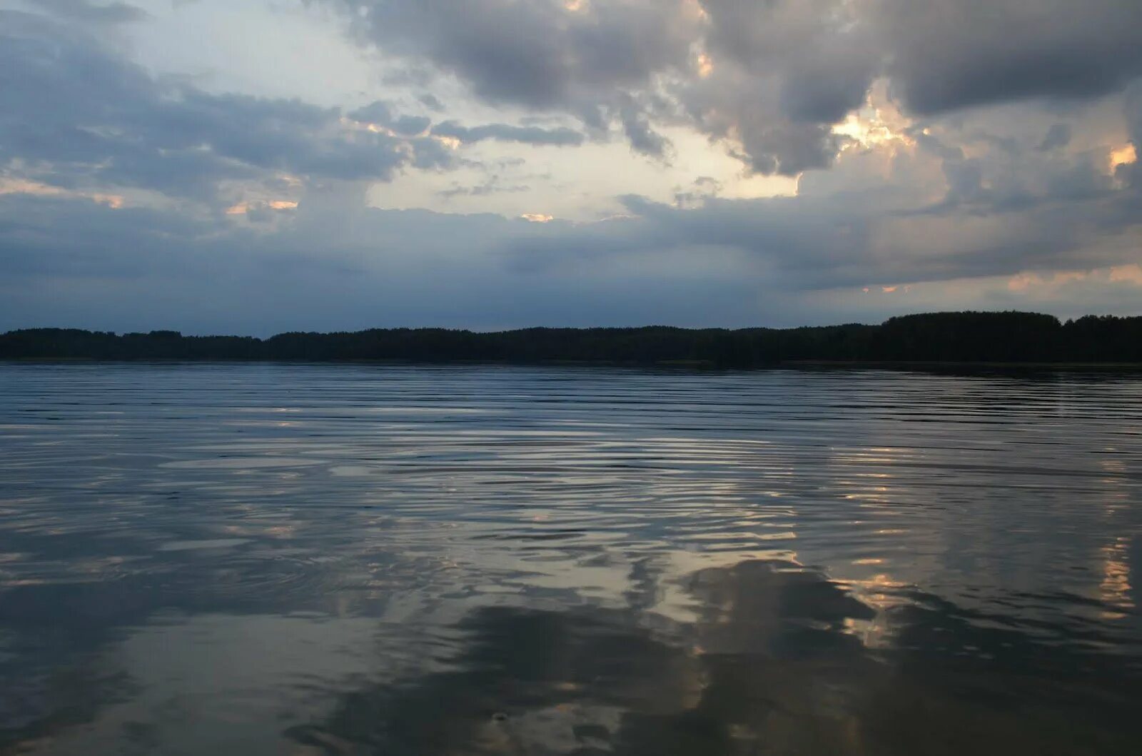 Озеро глубокое витебская область. Озеро глубокое новосибирская. Вороничи (витебская область). Белоруссия "озеро глубокое". Деревня белое полоцкий район.