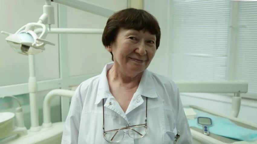 боруроева нижневартовск врач. врачи нижневартовска окружная больница. кадоев онколог нижневартовск. нижневартовский врач. нижневартовский врач.