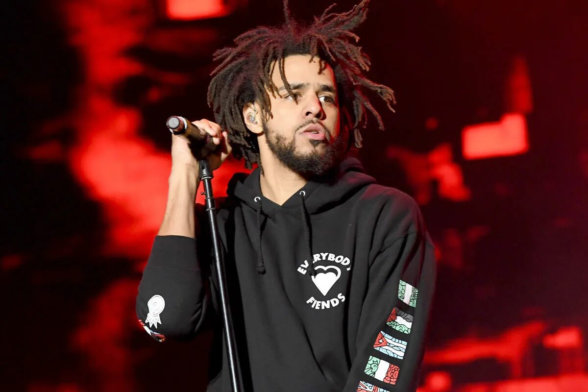 J cole фото. J cole 2014 forest hills drive. J cole s. J cole альбомы. J cole дж.