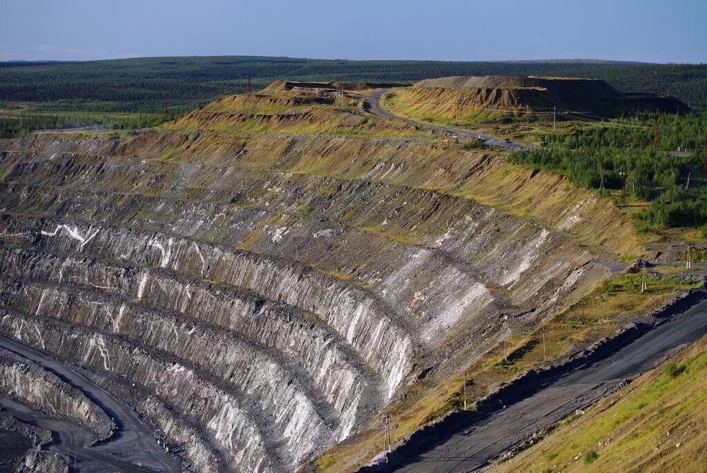 Ковдор. Ковдор город Мурманская область. Карьер Мурманск Ковдор. Карьер в г Ковдор Мурманская область. Сколько до ковдора