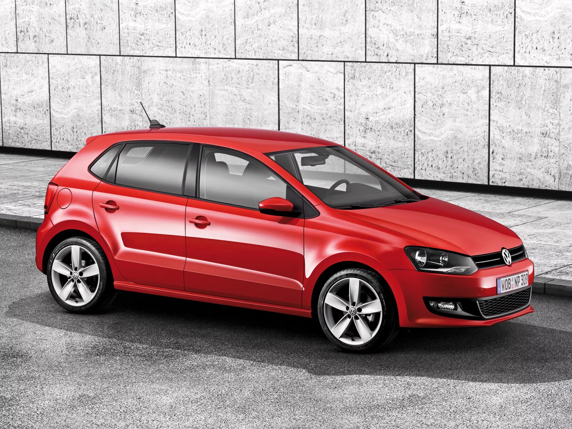 Volkswagen polo модели. Volkswagen Polo 2009 хэтчбек. Volkswagen Polo Hatchback 2016. Фольксваген поло хэтчбек 2016. Фольксваген поло 2009 хэтчбек.