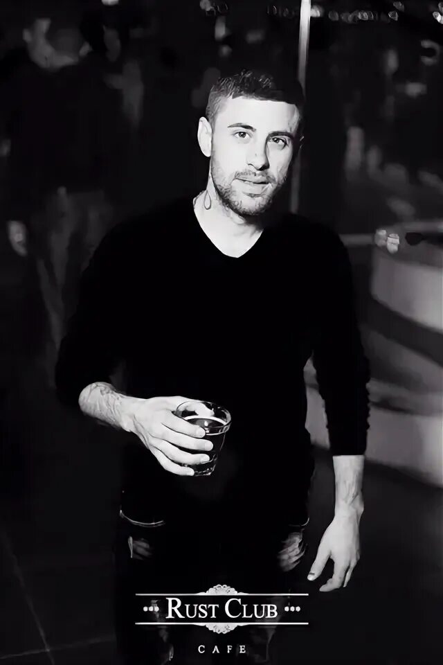 Валеев певец фото. Иван валеев новелла. Валеев рэпер. Иван валеев. Ivan va.