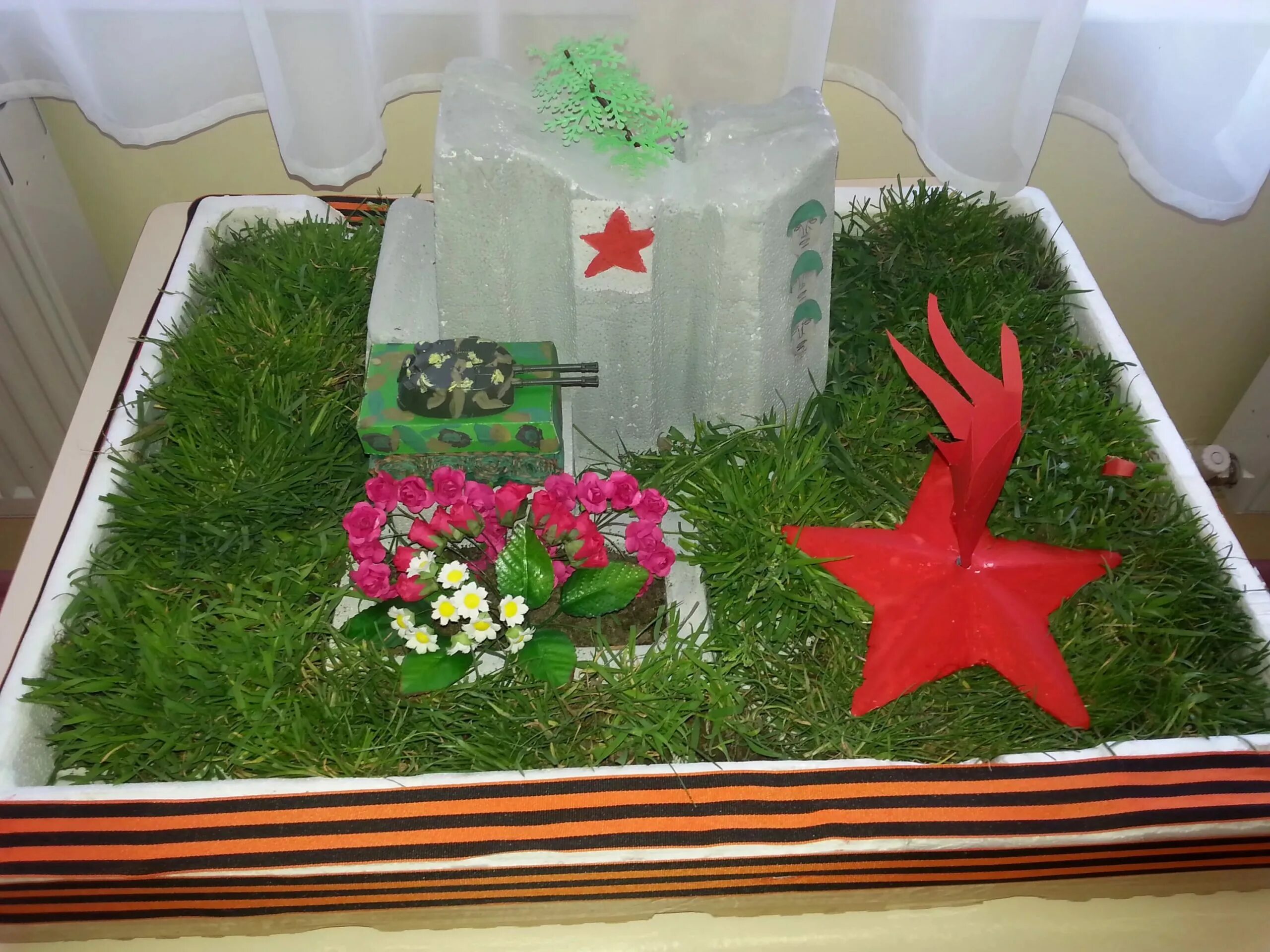 Поделки в мае в саду. Поделка ко дню победы в детском саду. Весенние поделки для детей. Поделка к 9 мая в садик. Поделки к 9 мая в детский сад.