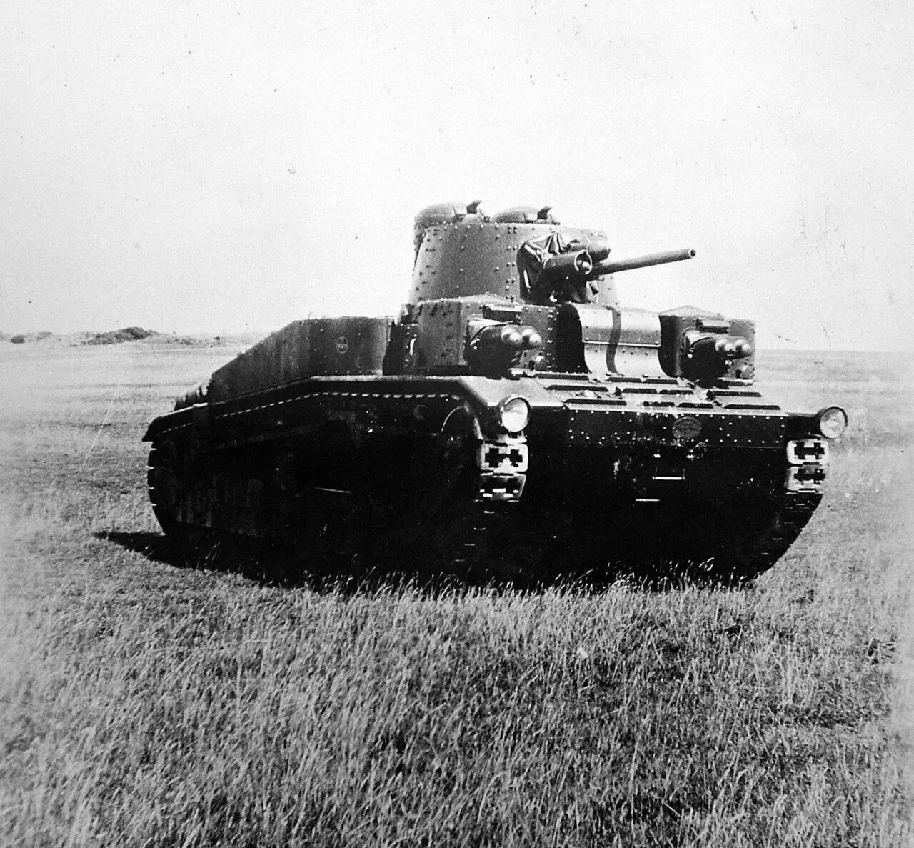 Танк Виккерс 16 тонный. Танк Виккерс МК 3. Vickers Medium Mark III. Виккерс танк