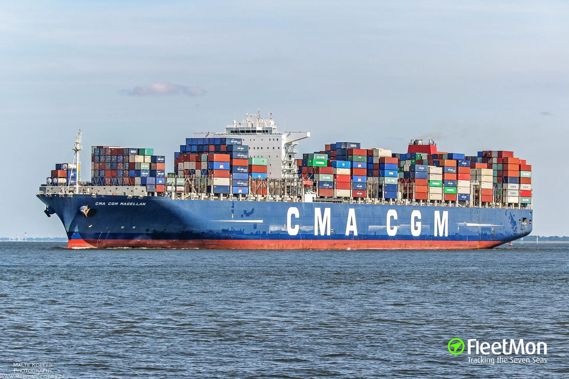 Cma cgm africa one cma cgm. Контейнеровоз cma cgm ivanhoe. cma cgm контейнер. beau5647070 контейнер cma cgm.