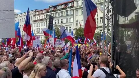 В праге вышли