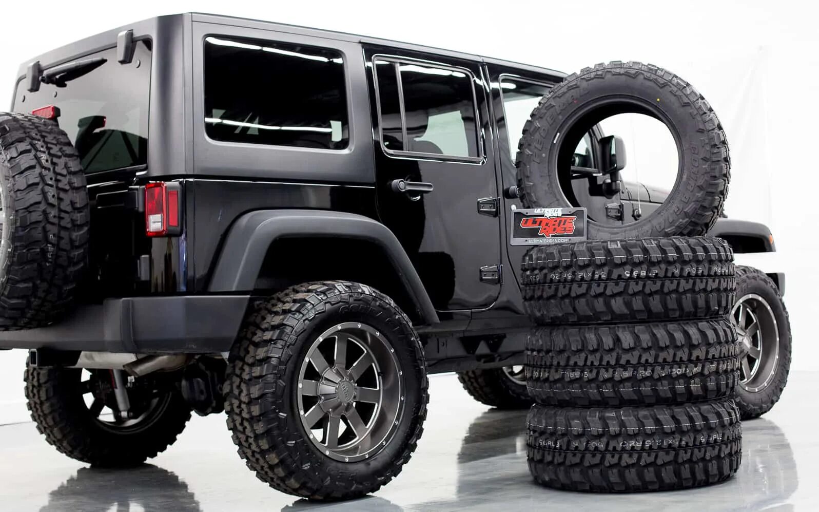 Купить резину на внедорожник. Jeep Wrangler 35 колеса. 33 35 Wrangler. Jeep Wrangler 37s Tires. Jeep Wrangler 33".