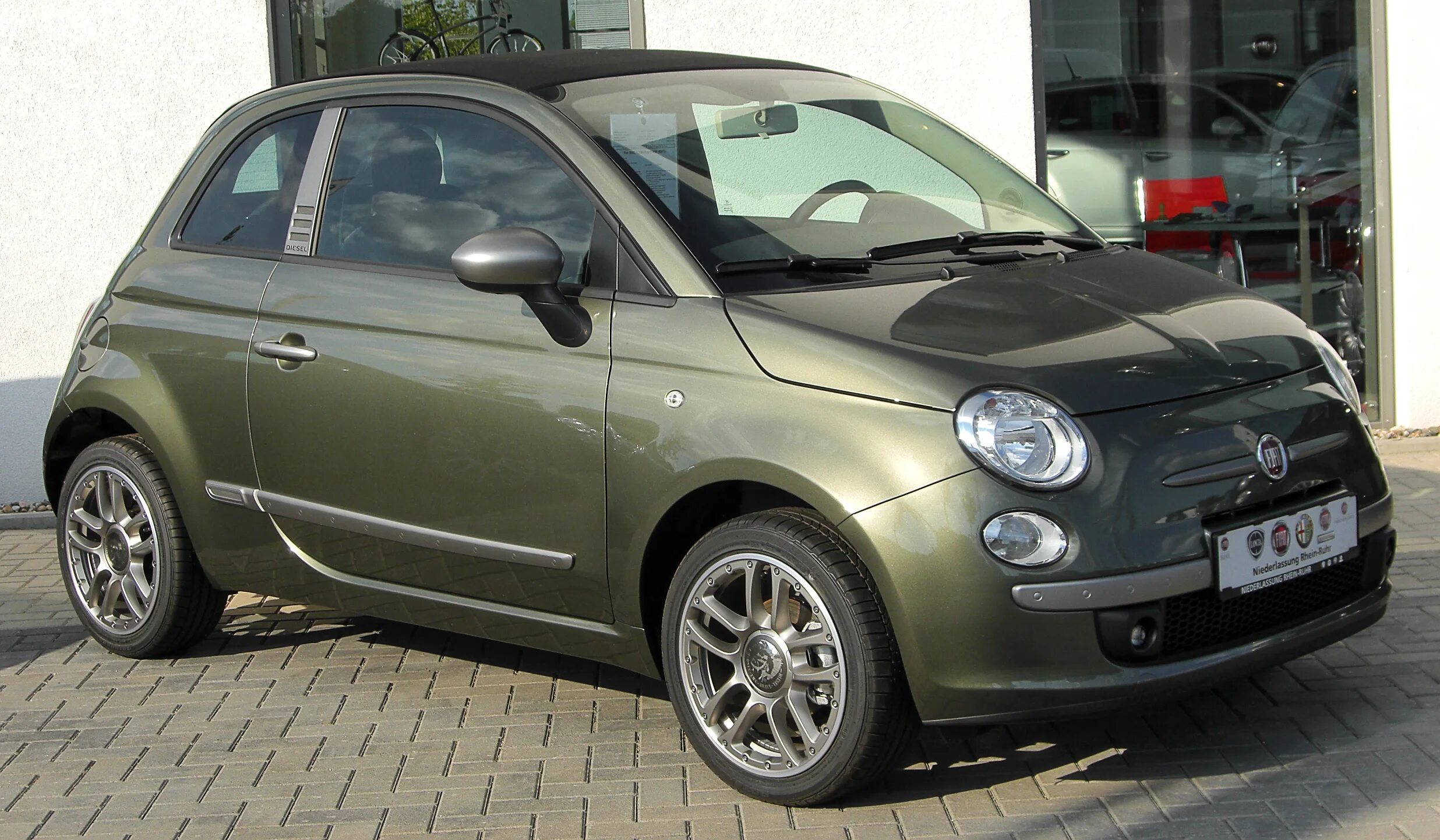 Дизель фиат отзывы. Fiat 500 Diesel. Fiat 500 Gucci. Fiat 500 Gucci Edition. Fiat 500 by Gucci.