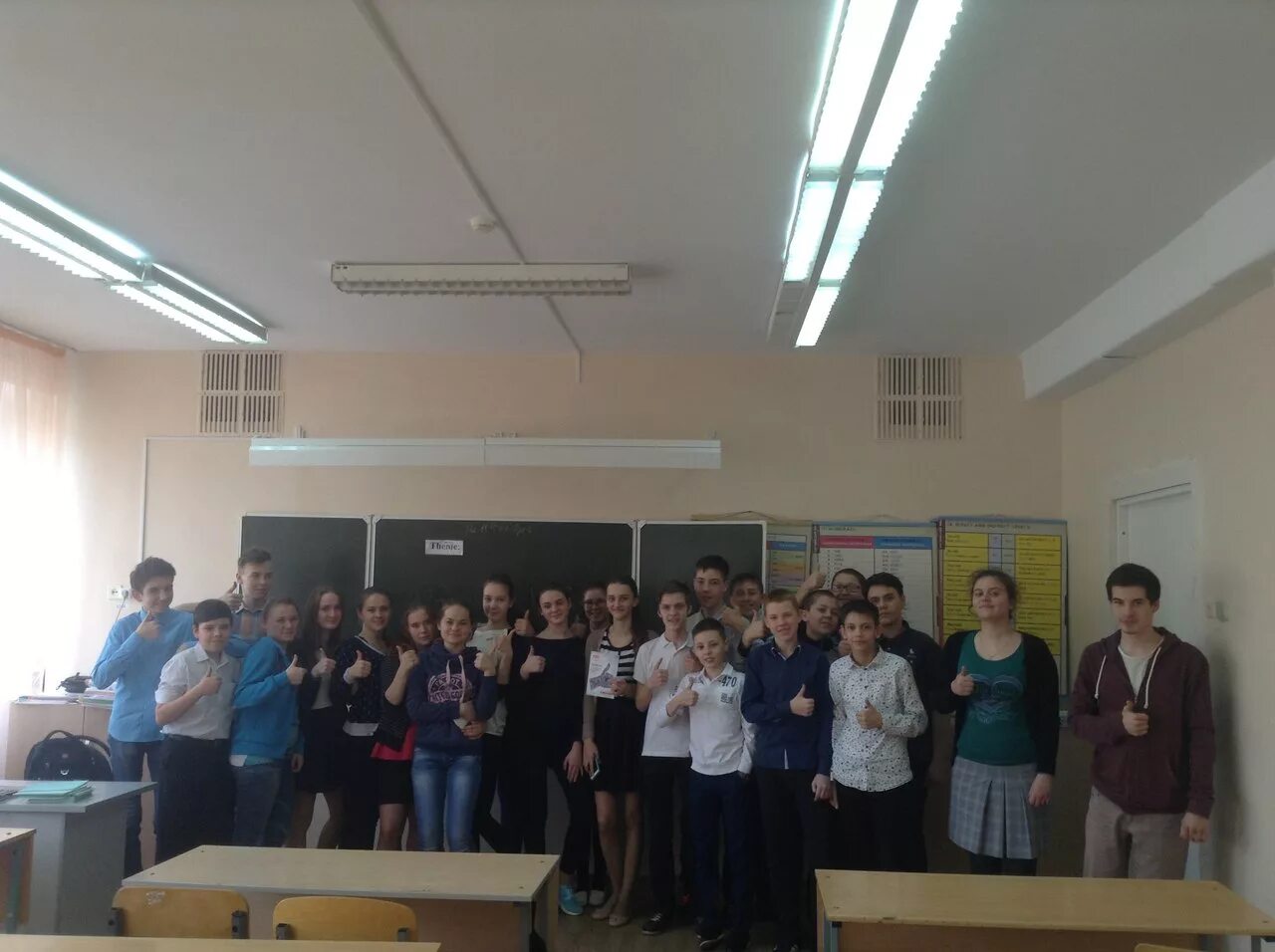 Выпускники 12 школы волжский. Город волжский школа 24. Школа 1 волжский. Лицей волжский. Последний звонок волжский.