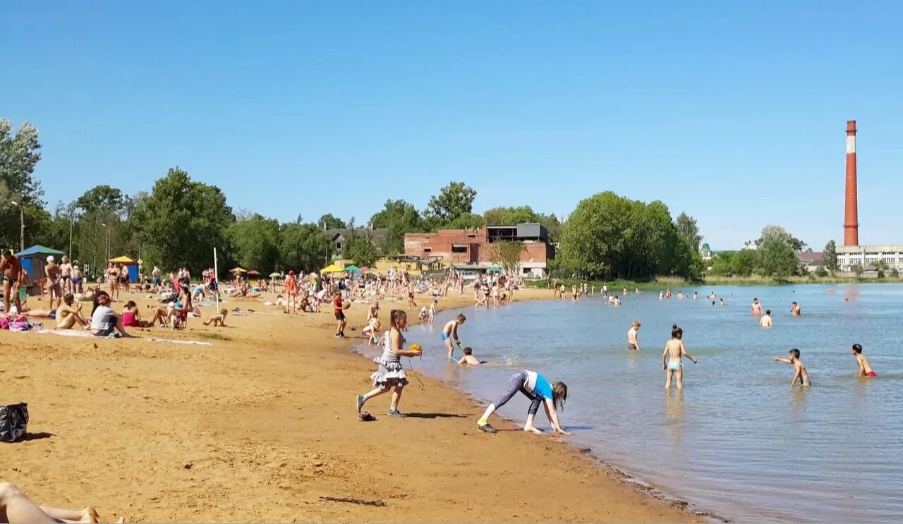 Петербург где можно купаться. Красное село пляж безымянного озера. Озеро Безымянное Красносельский район. Безымянное (озеро, Санкт-Петербург). Красное село Санкт-Петербург озеро Безымянное.