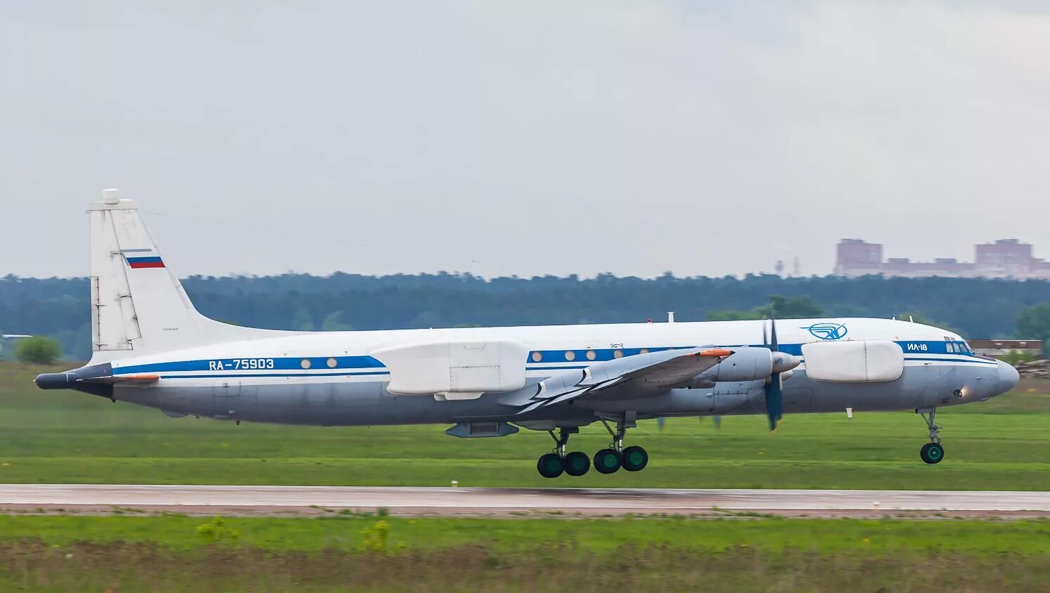 самолет ил-22 пп. самолет ил-22пп порубщик. ттх ил 22. ил-22-сурт. ттх ил 22.