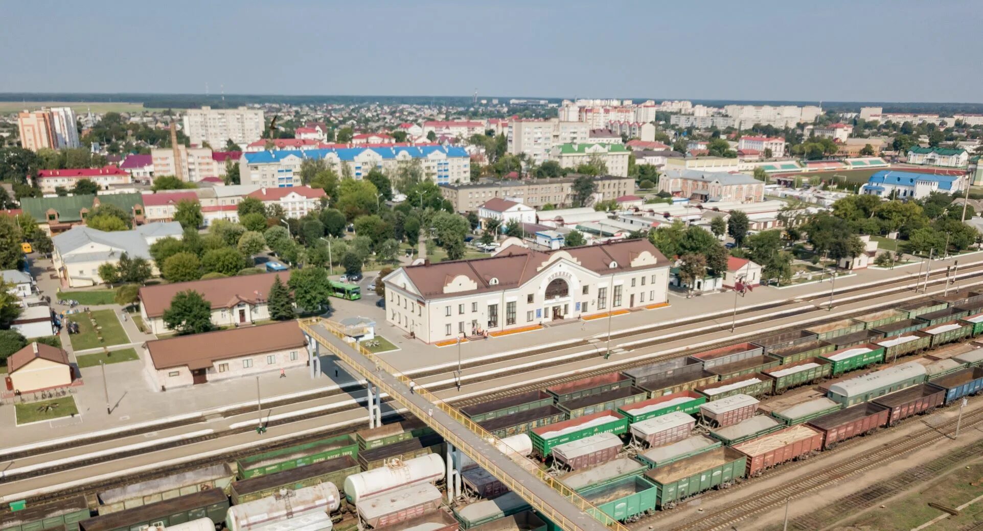 Лунинец фото улицы мостовая. Город лунинец. Лунинец брестская область. Фото города лунинец. Белоруссия лунинец.