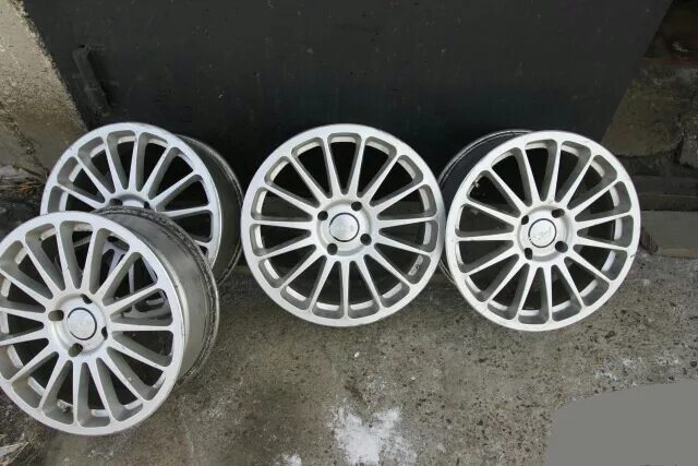 литье 16 радиус 4 100 разболтовка. 15 4х 114. диски oz racing r15. 3. 3.