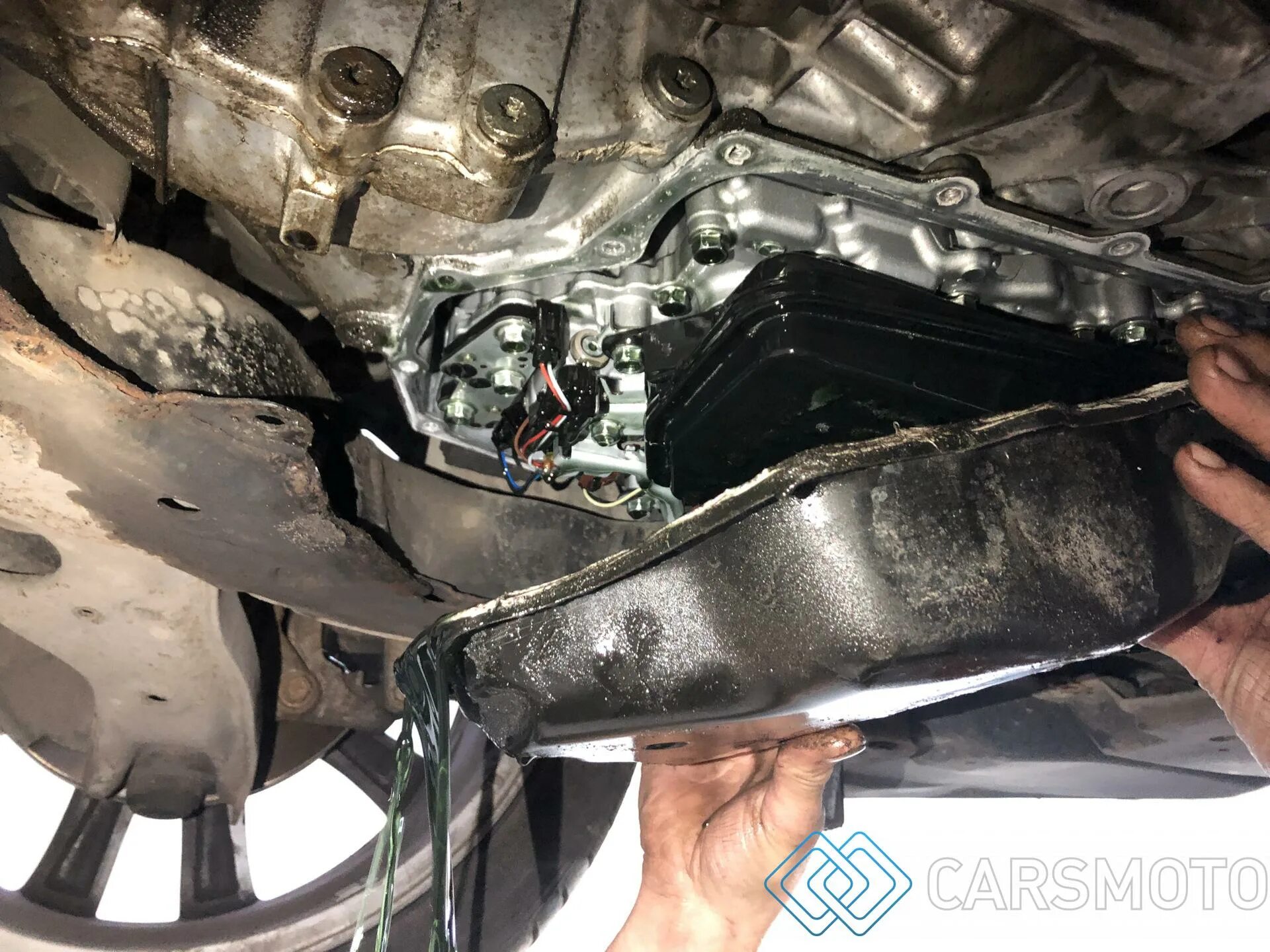 Щуп акпп mazda 6 gj. Масляный фильтр мазда 6 gh 2. 5. Сливной болт mazda 6 gh. Масло в акпп мазда 6.