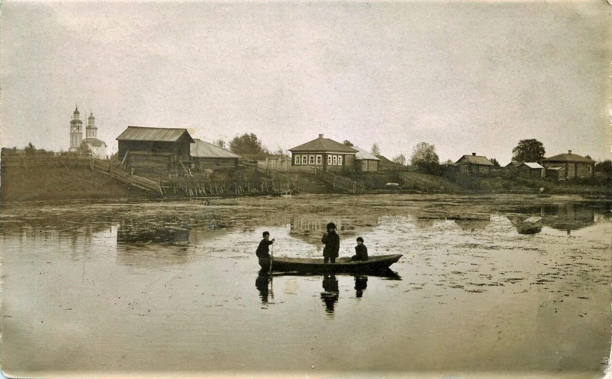 Пристань мужи. Село Макарье Кировская область. Село Вятка Кировской области. Вятская деревня Вятская Губерния. Река Сандаловка Киров.