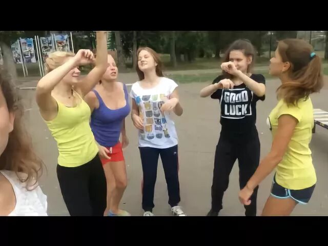 Песня мокрая девочка танцует ремикс. Песня мокрая девочка танцует ремикс