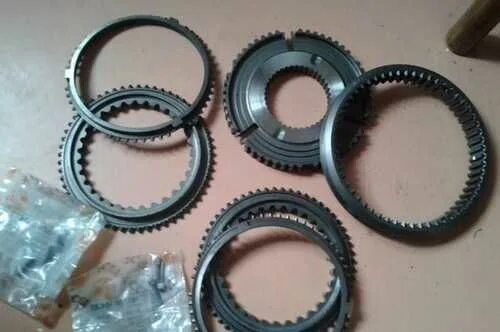 Синхронизатор 3-4 передачи зф камаз 9. Синхронизатор 3-4 передачи zf 16s151. Корпус синхронизатора делителя кпп zf 9s. Каретка синхронизатора 8. Синхронизатор 4 и 5 передачи zf 6s 850.