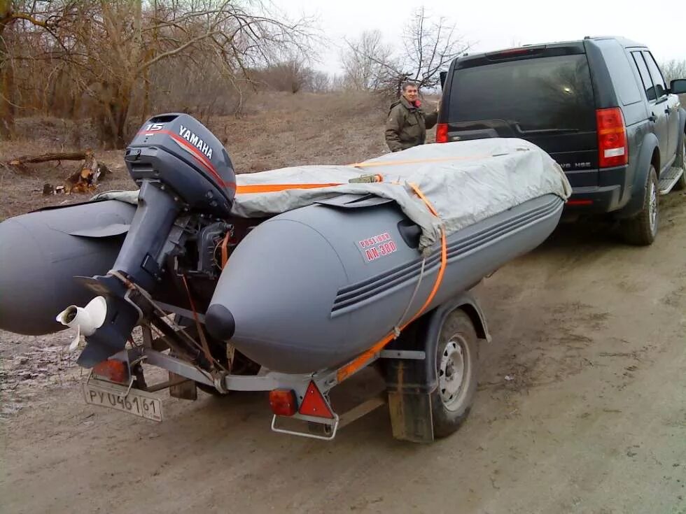 РИБ Mercury 350. Лодка ПВХ С мотором 9.9. Лодка ПВХ С мотором на транце прицеп. Водомет лодка РИБ. Перевозка пвх на прицепе