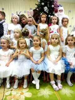 Девочка на утреннике