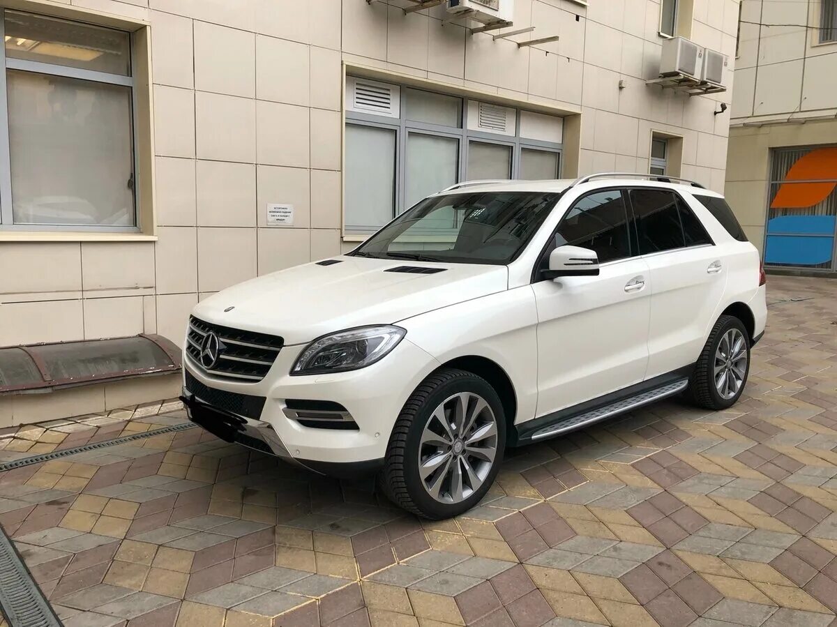 Куплю мерседес 350 с пробегом. Мерседес ml 400 2014. Mercedes-Benz m-класс 2011 - 2015 III (w166) 3.0 at (333 л.с.). Mercedes-Benz m-класс 400 III новый. Мерседес джип 2014 года.