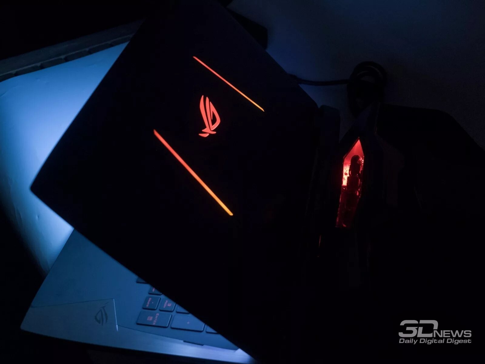 Ноутбук ASUS ROG подсветка. Ноутбук ASUS игровой с красной подсветкой. Асус игровой ноутбук с подсветкой красный. Асус ноутбук игровой 2020 с подсветкой.