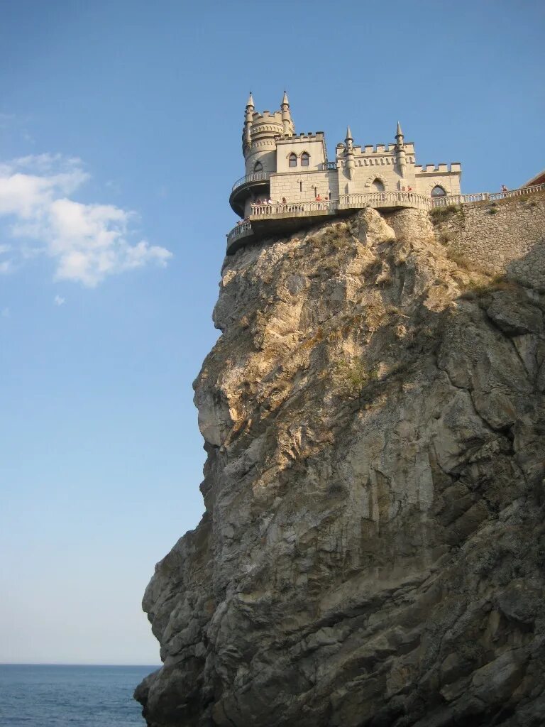 Лысая гора анапа ласточкины гнезда. Экскурсия ласточкино гнездо анапа. Анапа гора ласточкино гнездо. Анапа экскурсии. Анапа гора ласточкино гнездо.