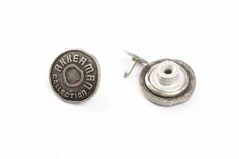 Button 8