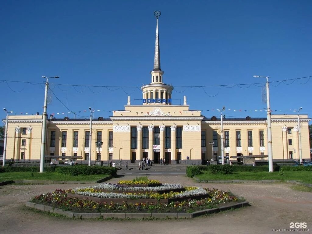 Жд петрозаводск телефон. ЖД вокзал Петрозаводск. ЖД вокзал Петрозаводск Петрозаводск. Станция Петрозаводск вокзал. Здание вокзала Петрозаводск.