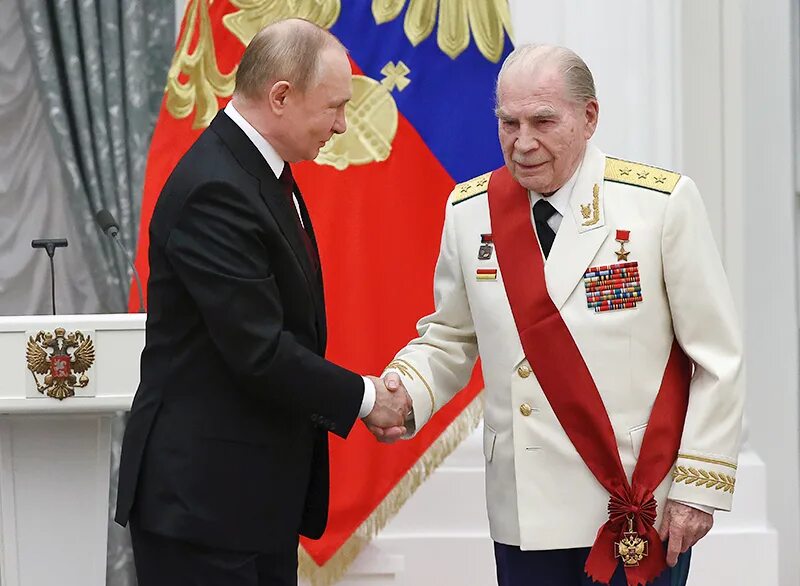 Награждение государственными наградами февраль 2024. Зал награждения в Кремле. Борисов вручил награды в Кремле 2023.