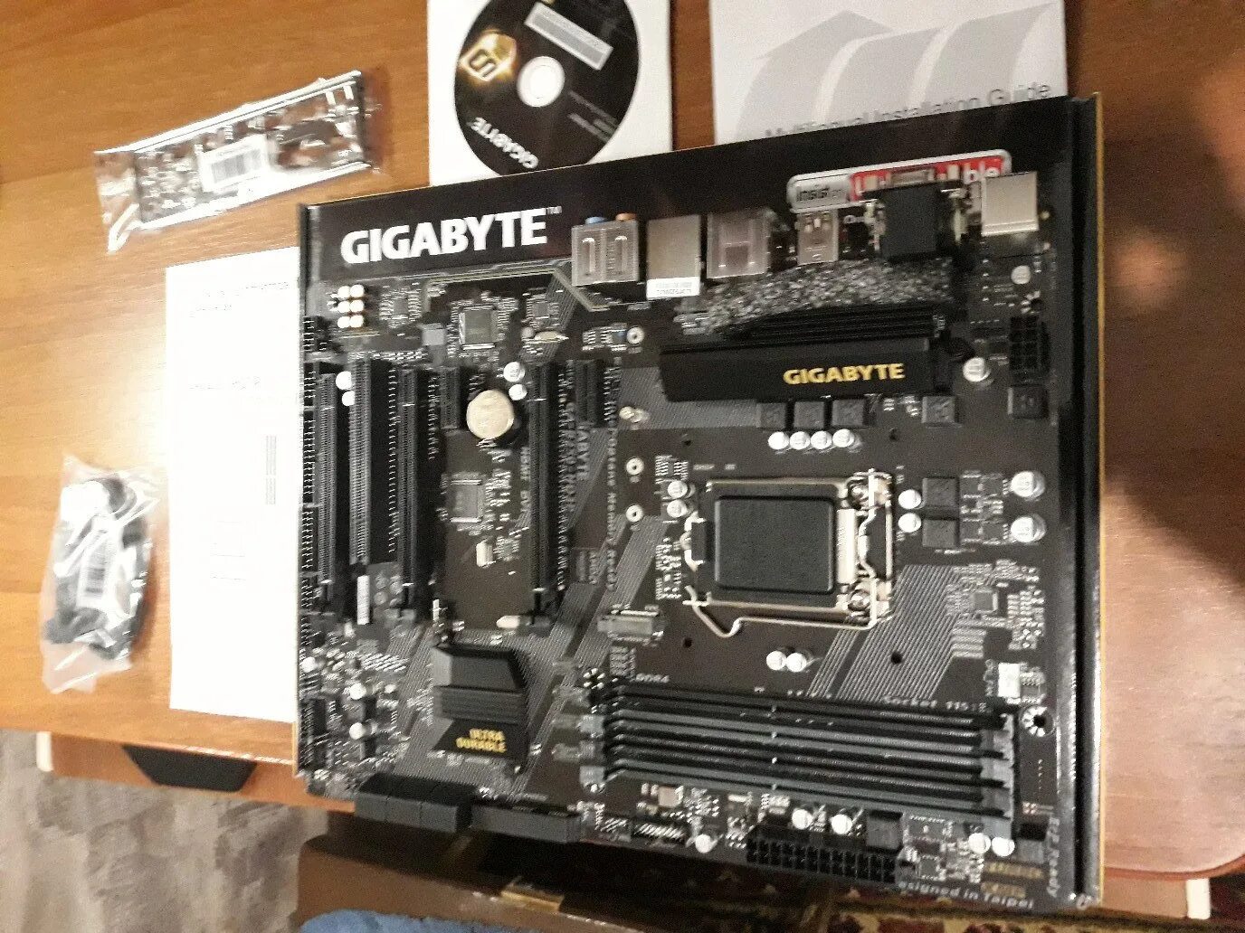 Gigabyte b360 hd3. Gigabyte ga b250. Gigabyte ga-b250-hd3. Материнская плата b250 hd3p. Материнская плата Gigabyte ga-b250-hd3p.