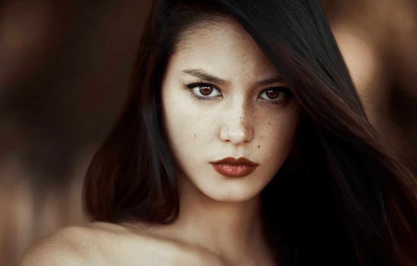 Девушка с чёрными волосами и карими глазами. Кэти фей. Alina mayer модель. Девушки с черными волосами и карими глазами. Девушки с черными волосами и карими глазами.