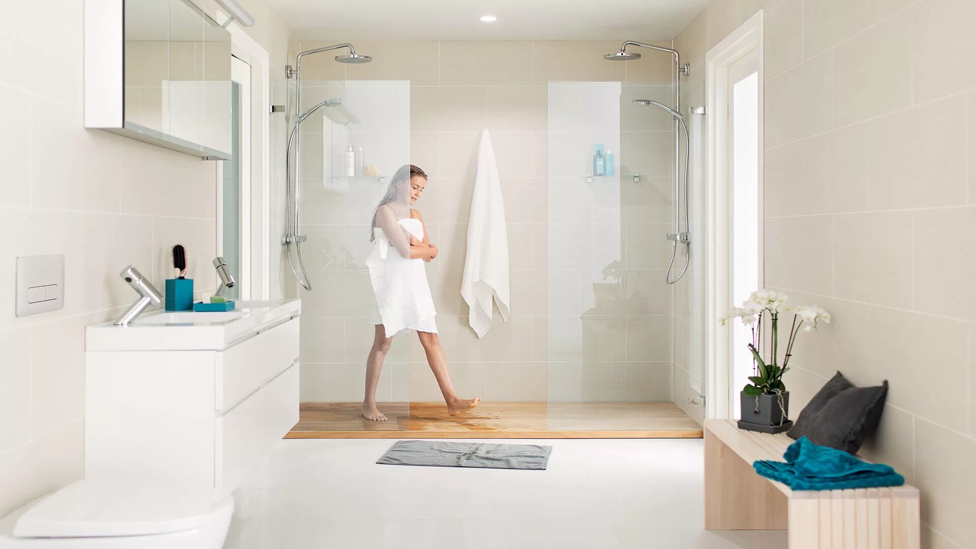 He s in the bath. Bathroom. elvan bathroom. large bathroom. bathroom diagonal.