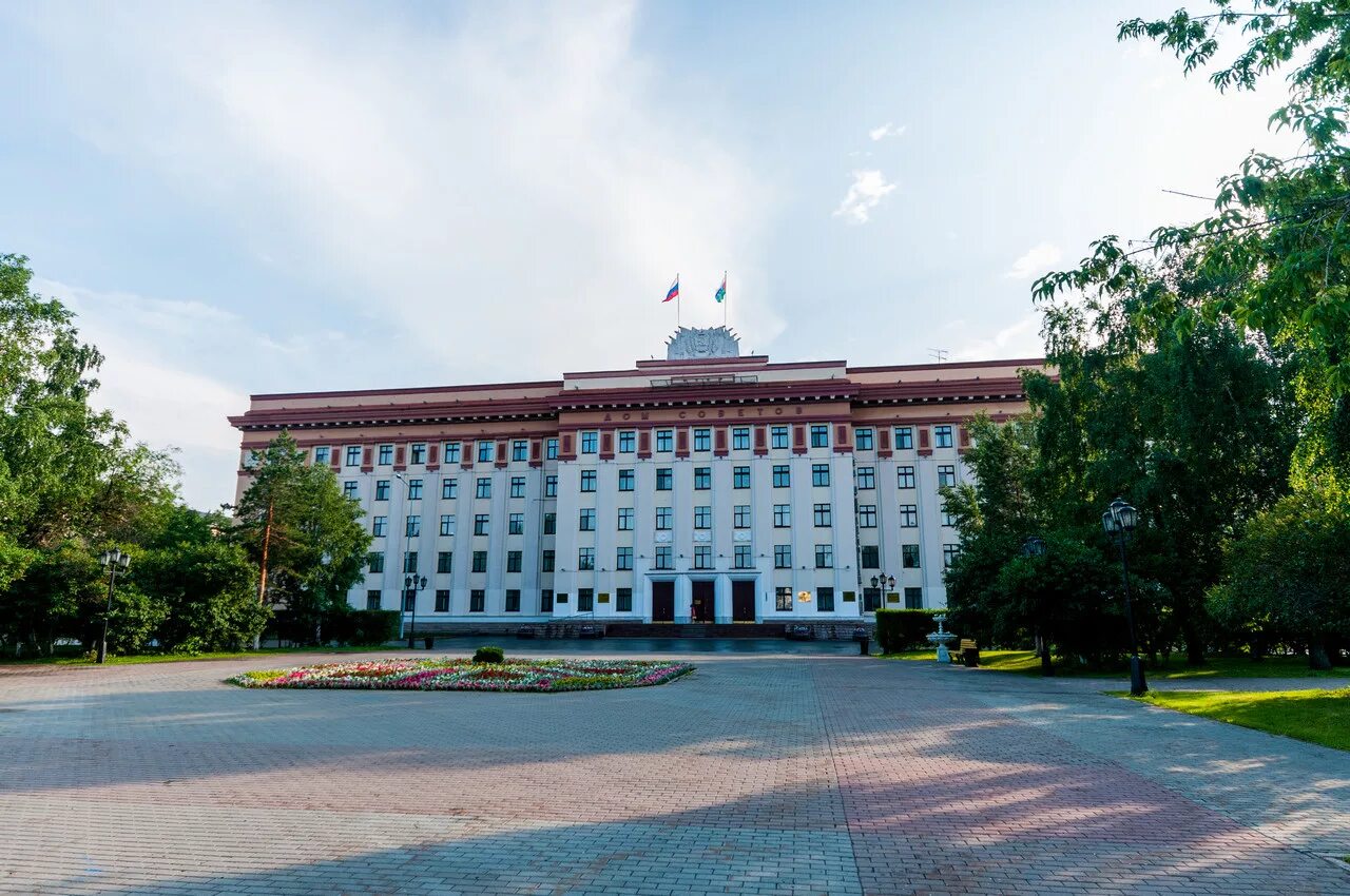 Тюменская дума сайт. Здание областной думы тюмень. тюменская областная дума (тюмень). здание тюменской областной думы. тюменская областная дума обл дума здание.